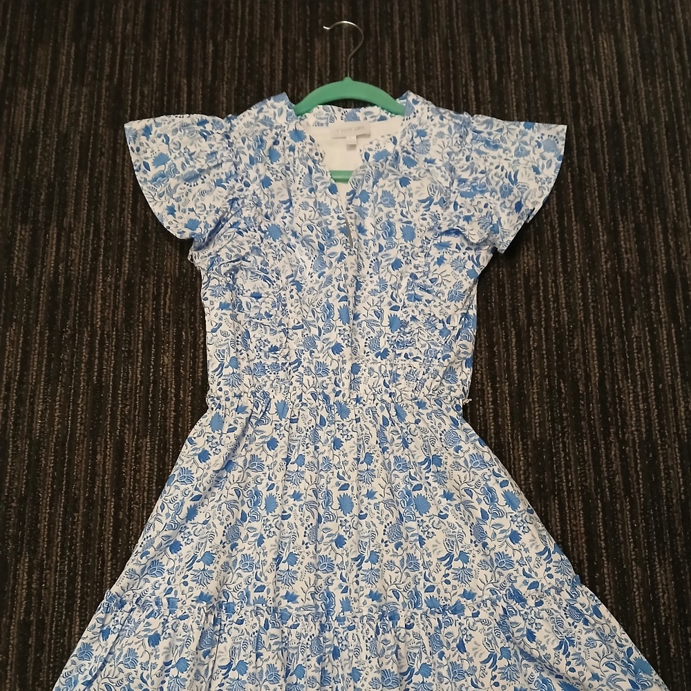 White and blue flower dress